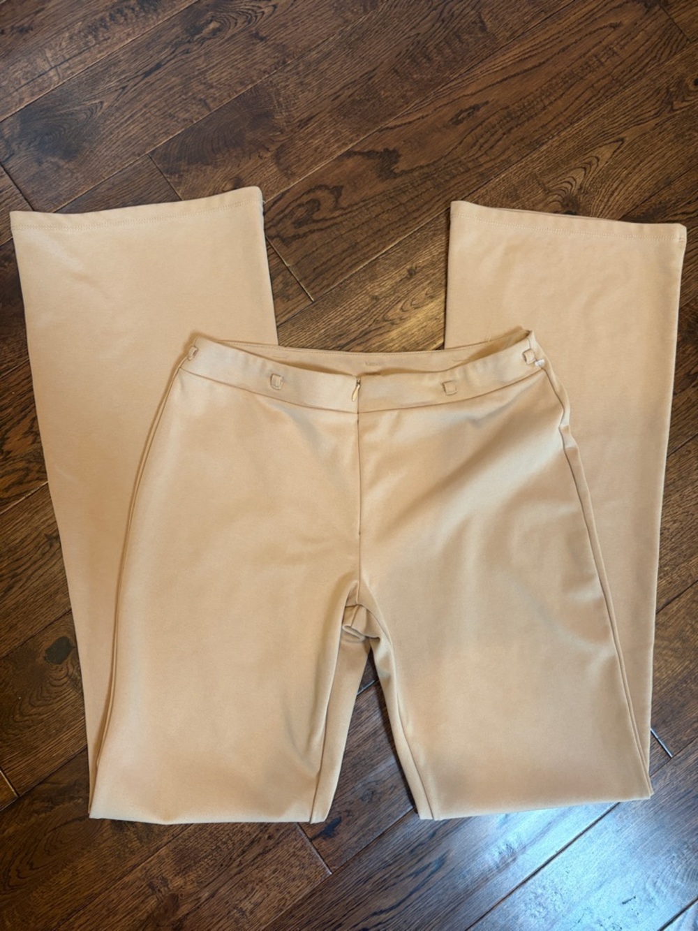 Express Women's Boot Cut Pants in Light Beige 3/4 LONG